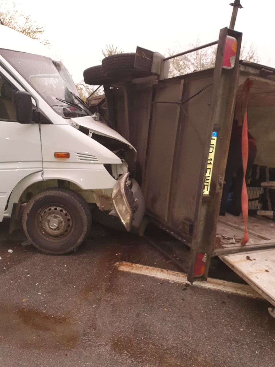В Рышканах микроавтобус попал в ДТП: пострадали 3 пассажира
