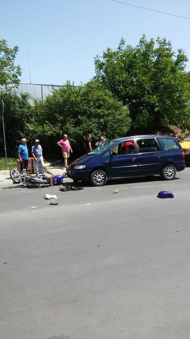 В Рыбнице подросток на мопеде врезался в автомобиль