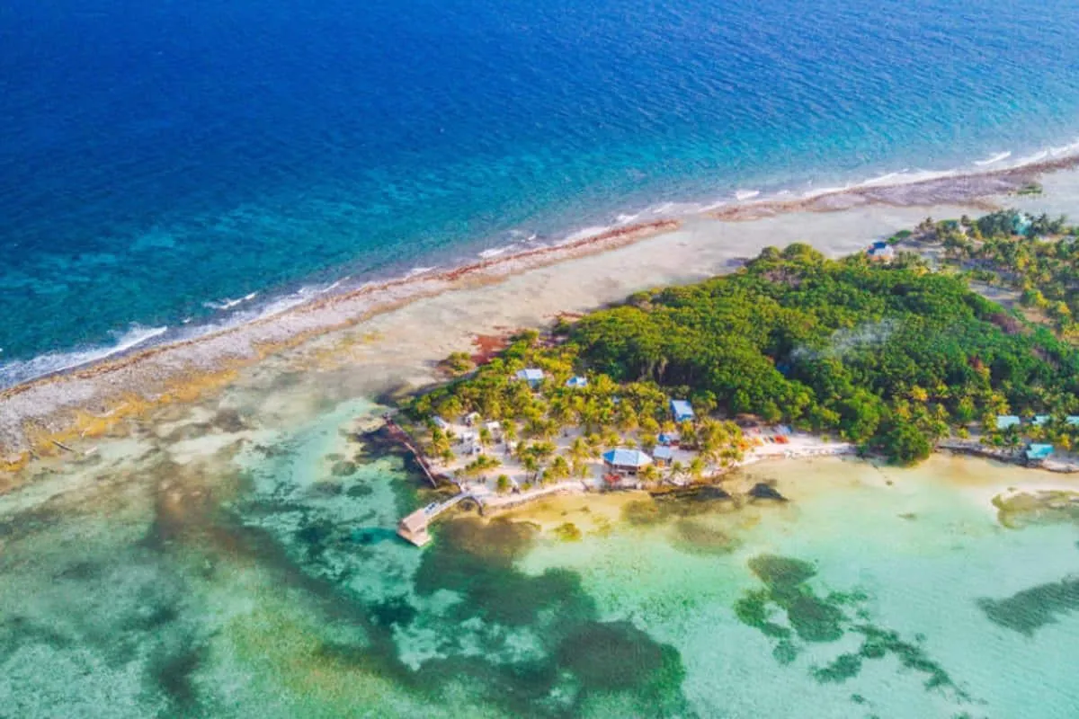 Австралийский Whitehaven Beach признан самым красивым пляжем мира