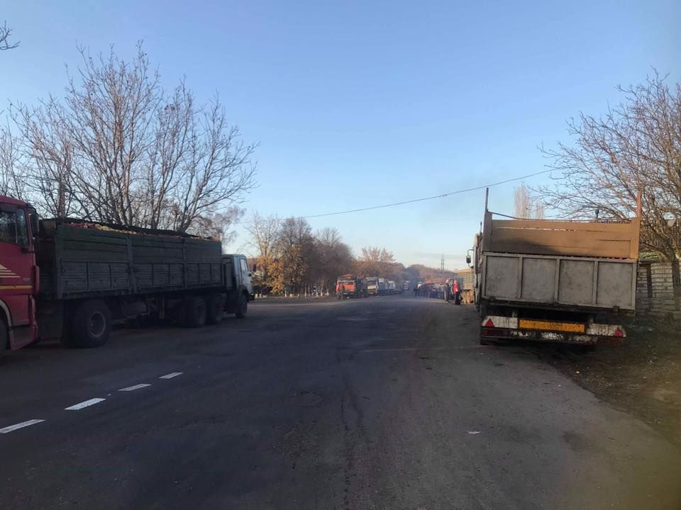 В Сороках фермеры выбрасывают яблоки из-за отсутствия возможности их экспортировать