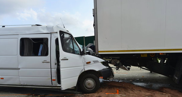 Un microbuz din RM, implicat într-un grav accident în Cehia; La faţa locului au intervenit trei elicoptere