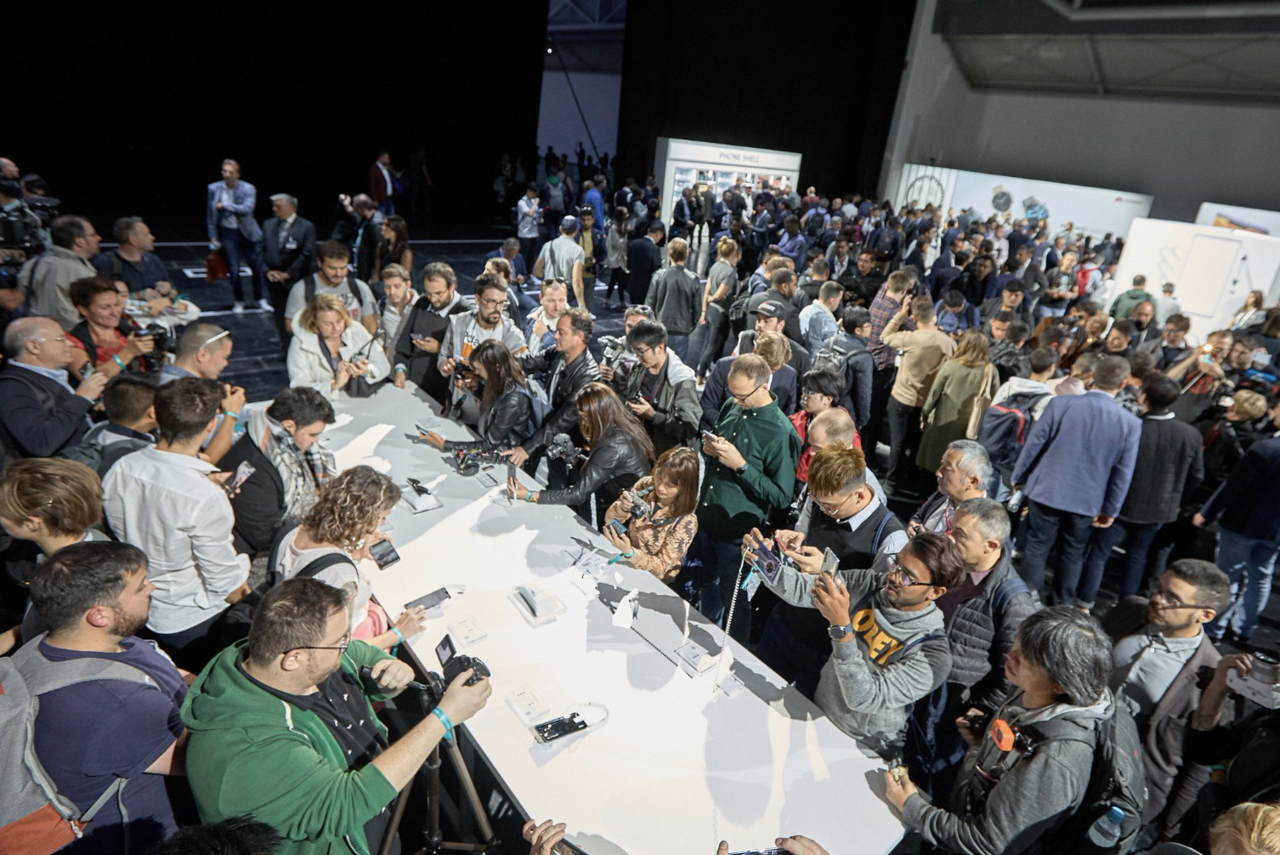Huawei представила новый флагманский смартфон