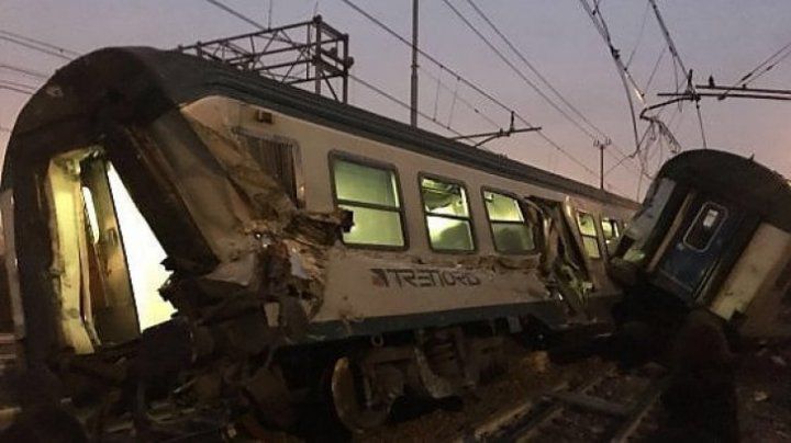 Tren deraiat în Italia. Patru oameni au murit și aproximativ 100 au fost spitalizaţi