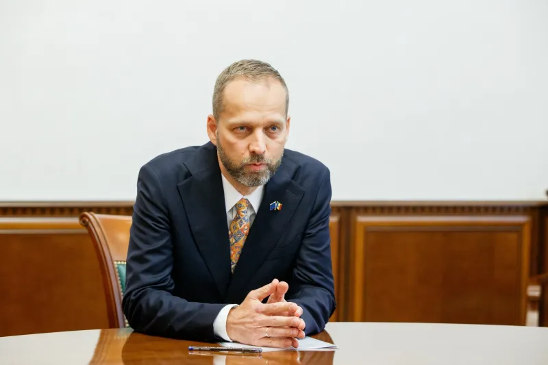 Майя Санду провела встречу с главой Представительства ЕС в Молдове Янисом Мажейксом