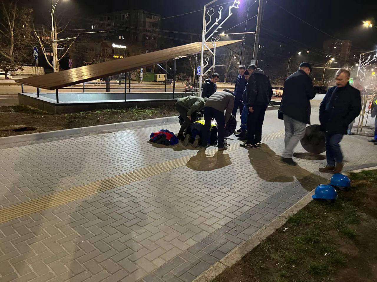 В подземном переходе на Ботанике произошла утечка горячей воды