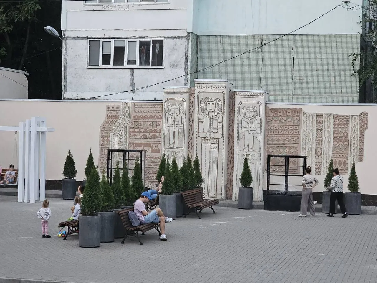 В столичном секторе Ботаника появился новый сквер