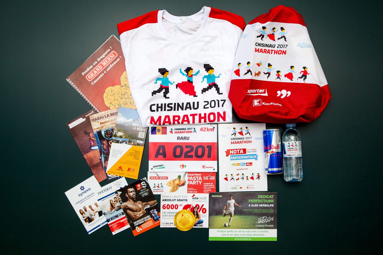 CHISINAU MARATHON 2017: Azi începe eliberarea kit-urilor de start în Piața Marii Adunări Naționale