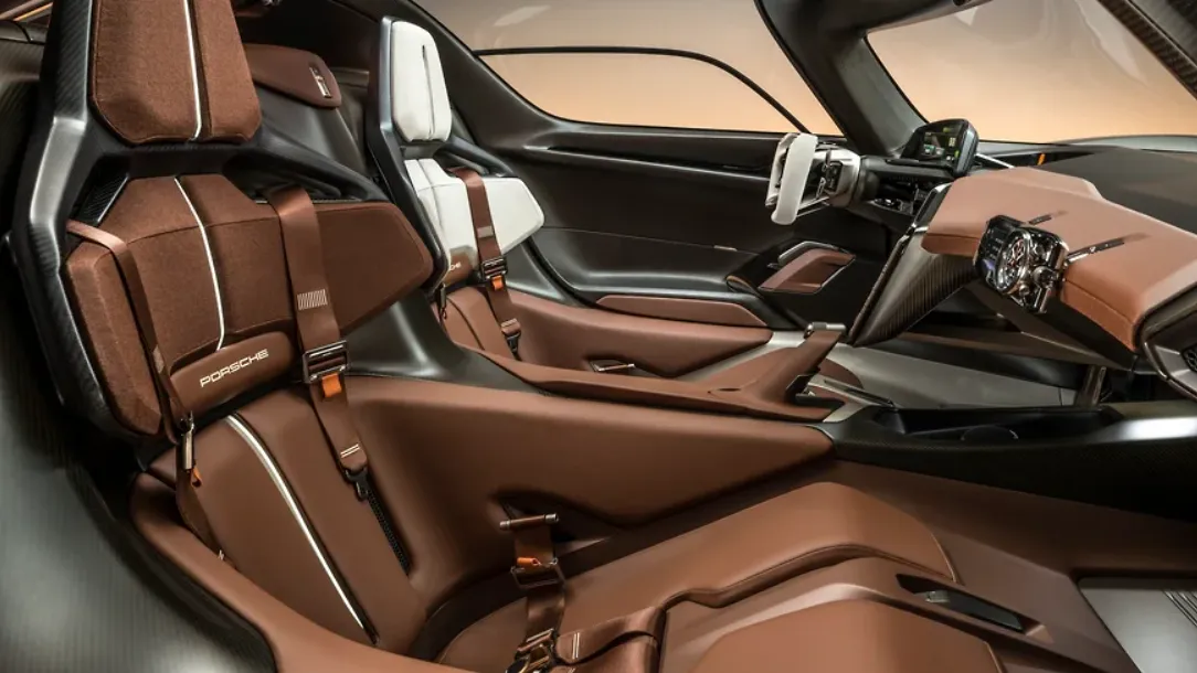 Porsche показал электрогиперкар Mission X