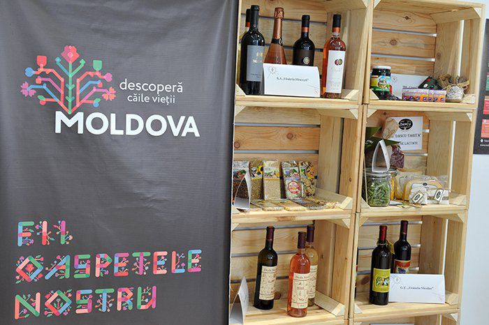 A fost lansat primul calendar turistic al R. Moldova sub egida brandului Pomul Vieţii