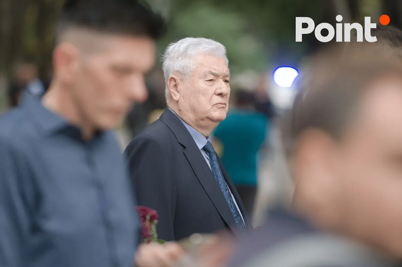 В Кишиневе прошли похороны первого президента Мирчи Снегура