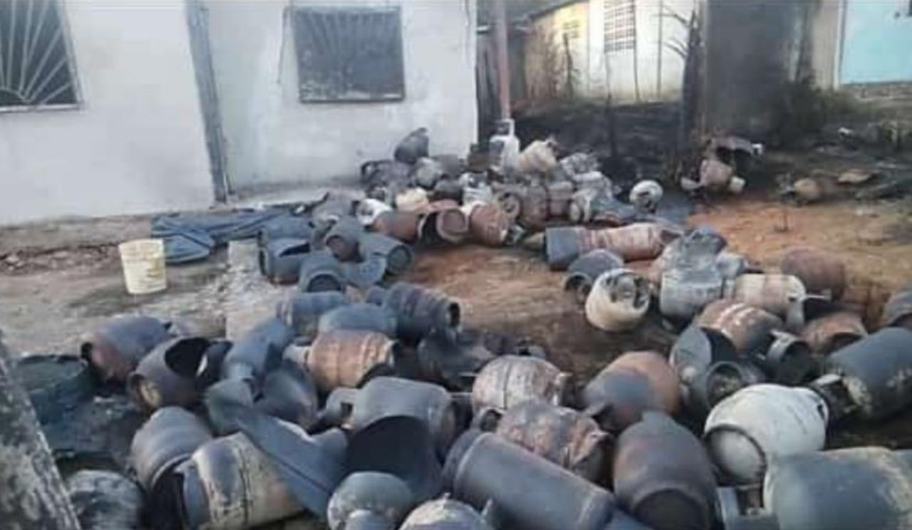 Более 30 человек пострадали при взрыве газовых баллонов в Венесуэле