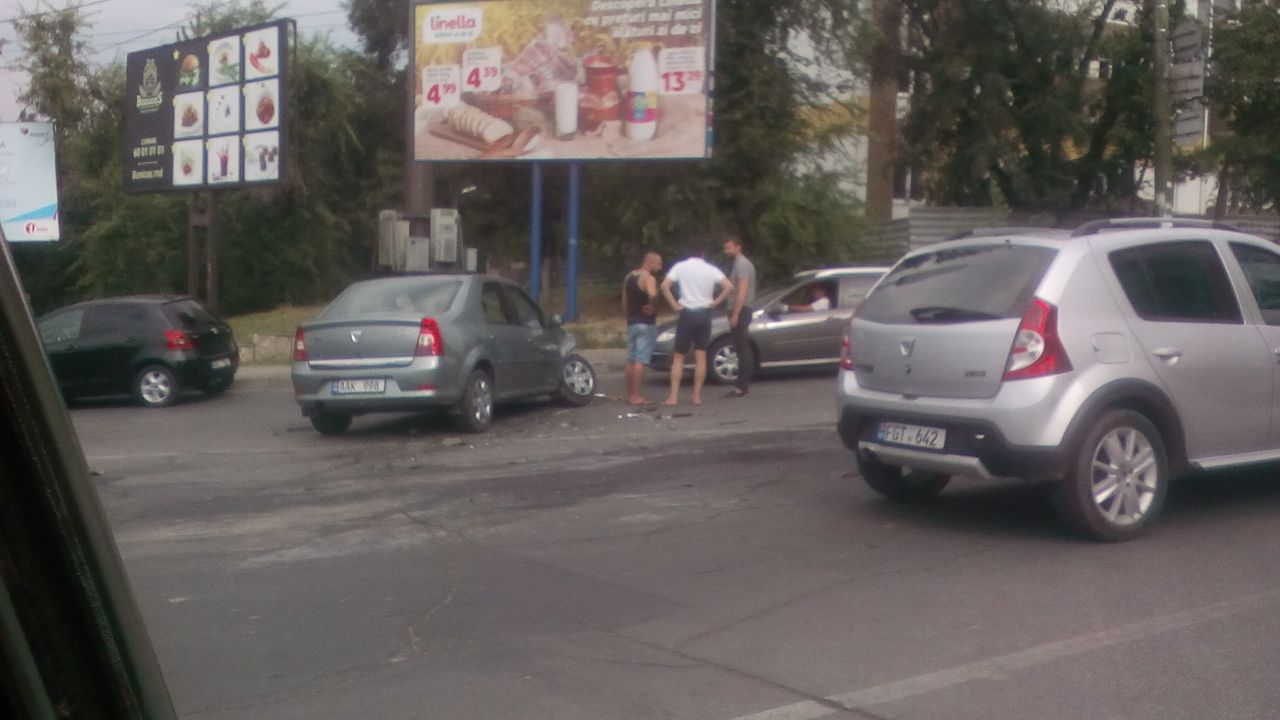 ДТП с участием нескольких машин произошло на Рышкановке
