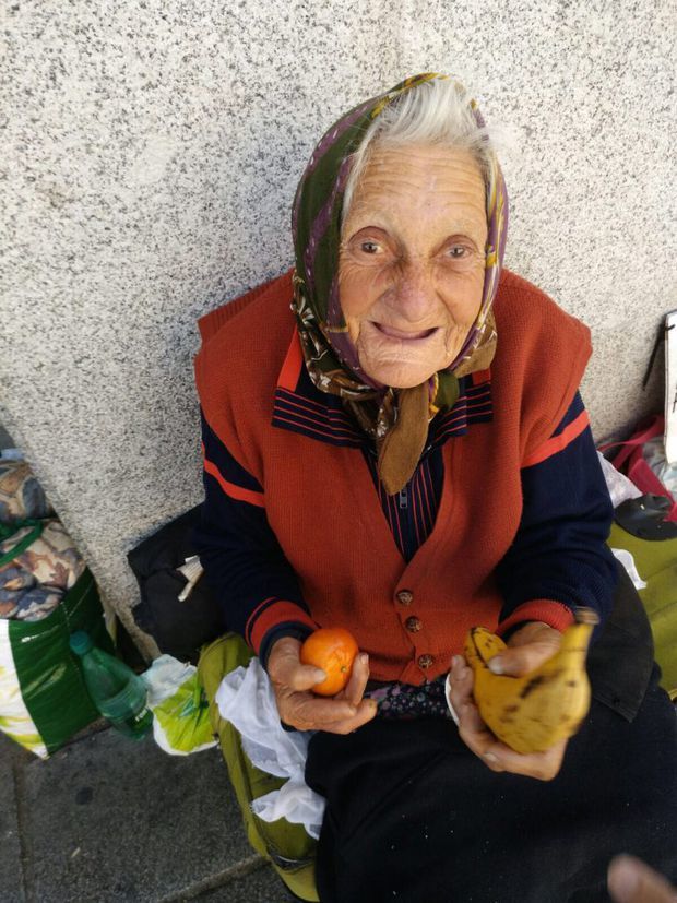 82-летняя румынка отправилась в Испанию попрошайничать