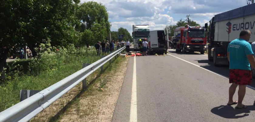 В результате ДТП в Чимишлии погиб водитель фургона