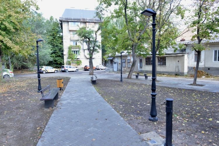 Ещё один городской сквер преобразился: на этот раз – на Рышкановке