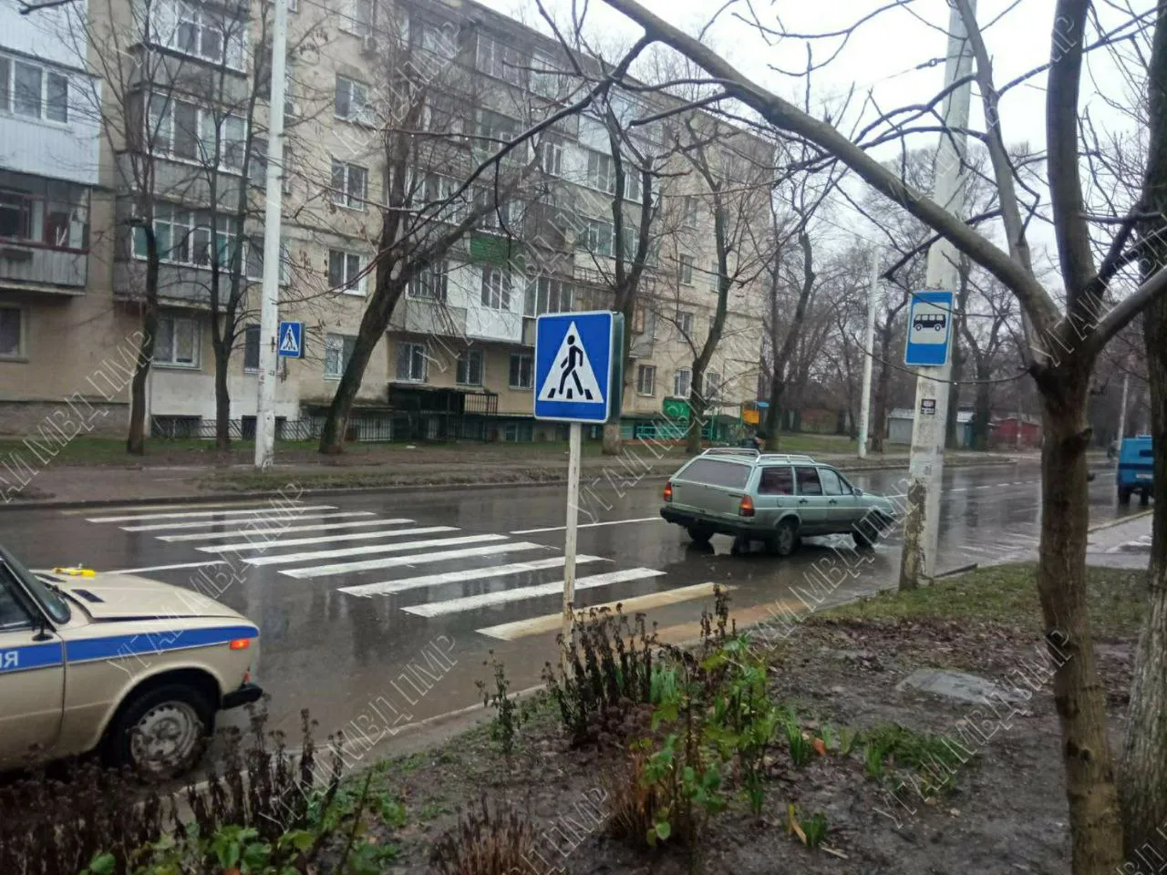 ДТП в Бендерах: двух пешеходов сбили на зебре