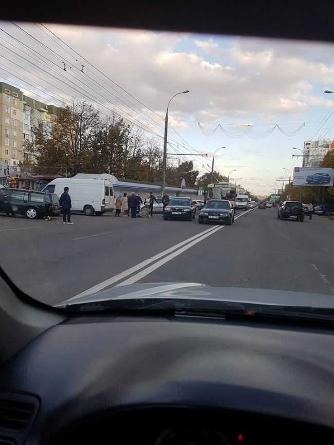 Женщине, которая пострадала от наезда правительственной машины, грозит штраф