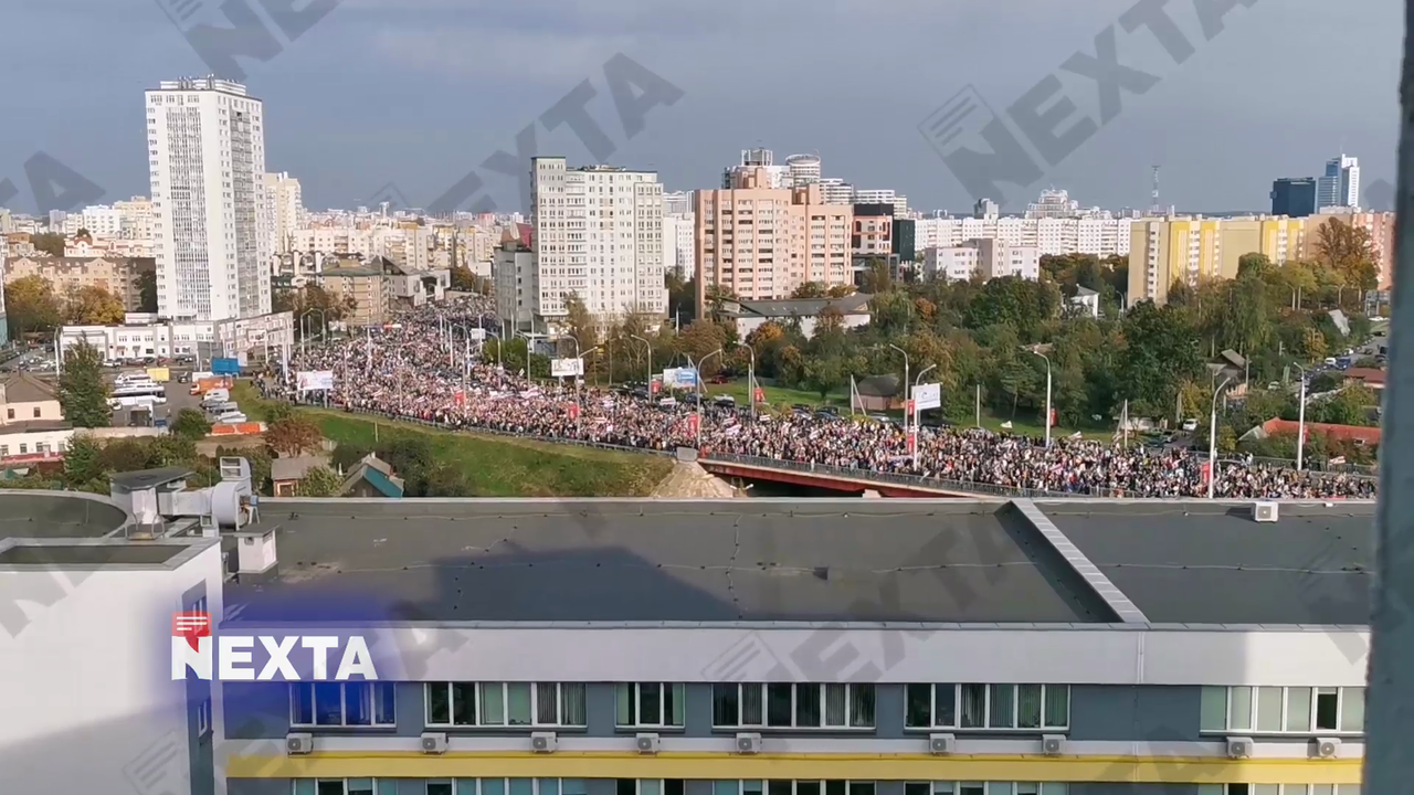 Более 100 тысяч человек пришли на акцию протеста в Минске