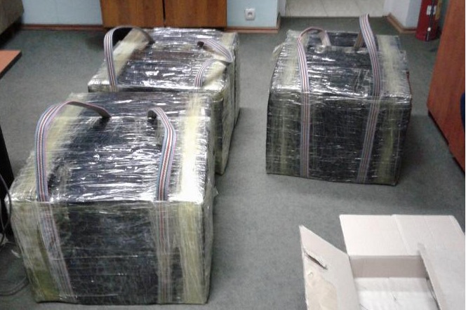 Молдаванина задержали при попытке переправить в Румынию 5000 пачек сигарет
