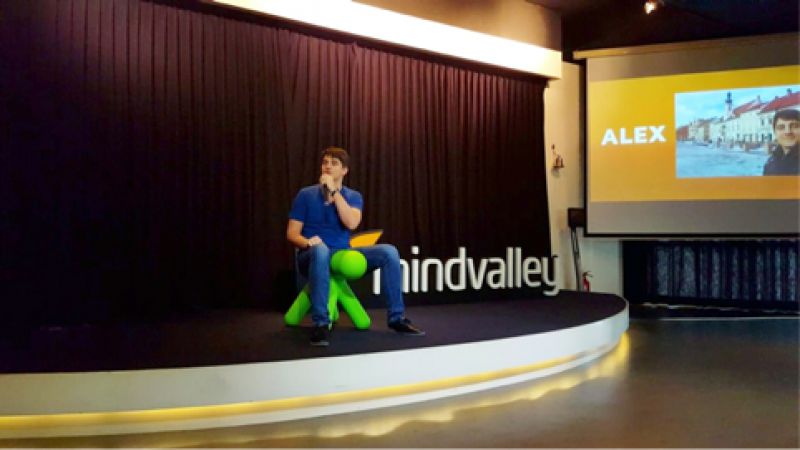 A muncit 5 ani pentru acest job: Un moldovean a obținut un post de muncă în compania Mindvalley din Malaezia