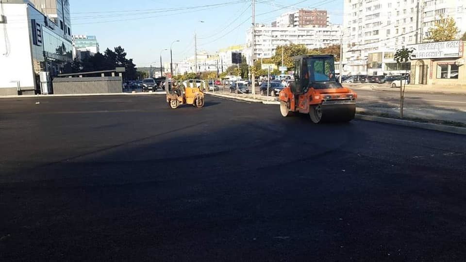Завершается обустройство парковки в центре столицы
