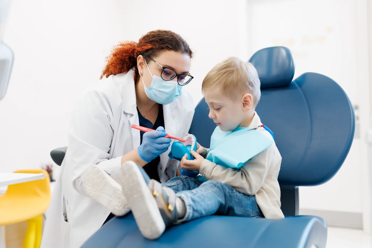 Medpark: Лечение зубов у детей начинается с улыбки - полный спектр услуг от 1 до 18 лет