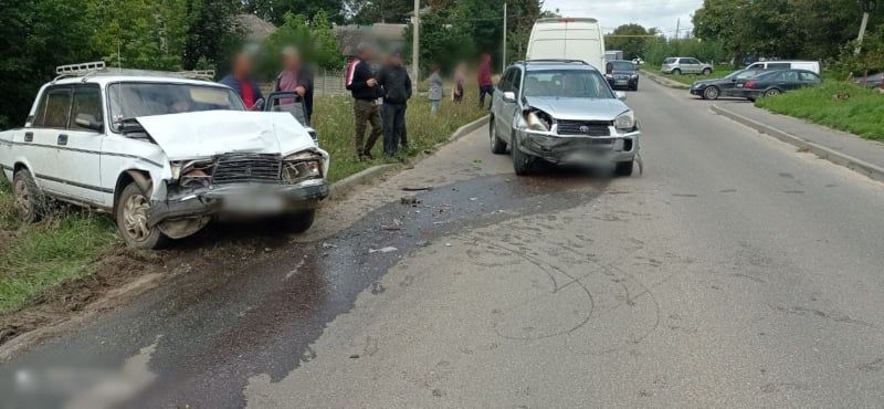 В Бричанах столкнулись автомобили, водитель был пьян
