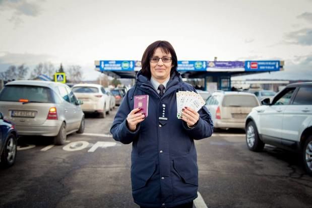 Cum sunt întâmpinați moldovenii care revin în țară în perioada sărbătorilor de iarnă