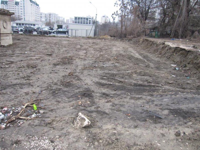 Casă bântuită de fantome în Capitală. Soarta imobilului