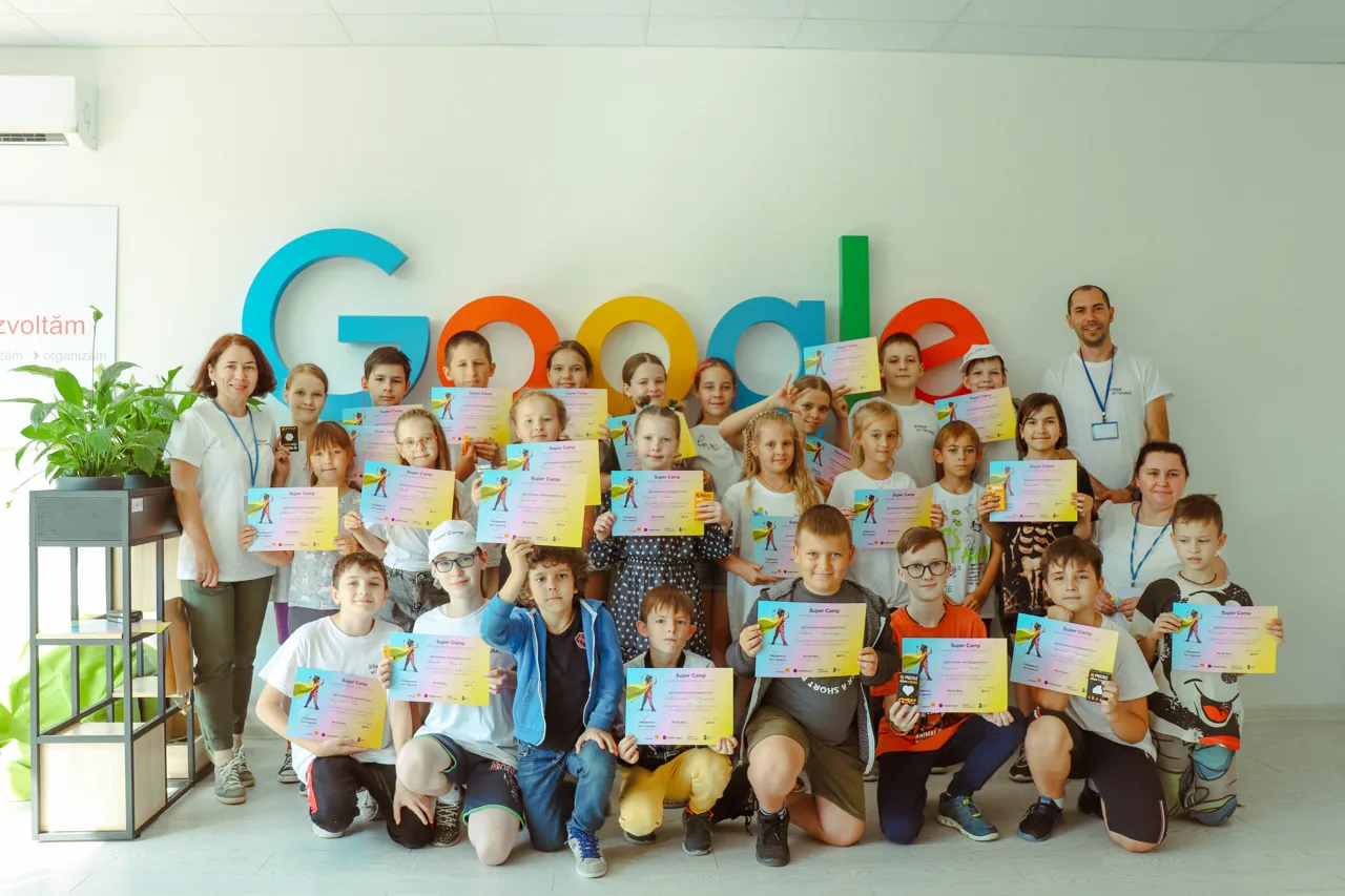 Orange: Super Camp - день, полный цифровых впечатлений в нашем летнем лагере
