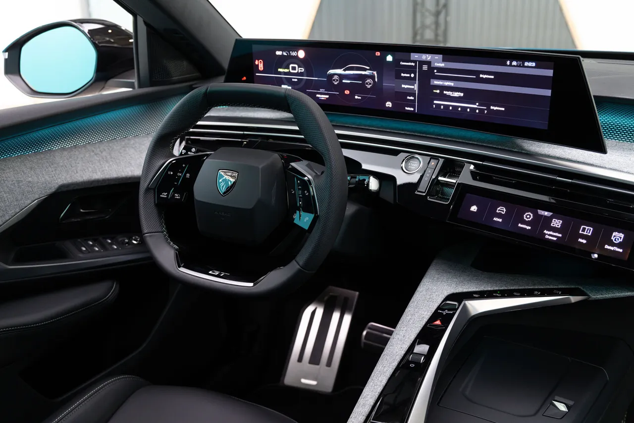 Peugeot представил кроссовер 3008 нового поколения