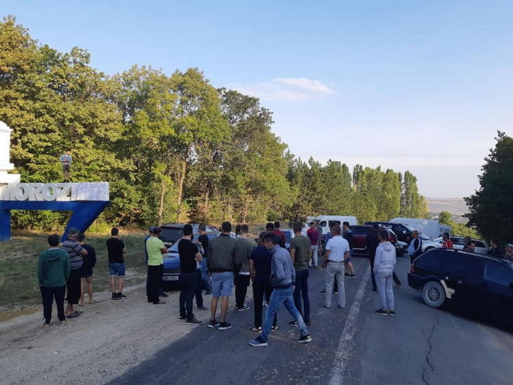 Граждане перекрыли участок дороги Оргеев-Калараш в знак протеста