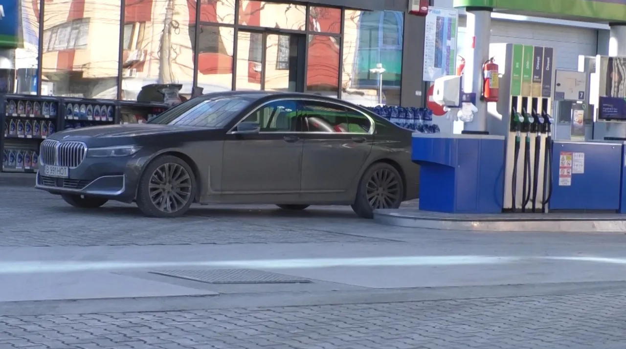 Румынские водители едут заправляться в Молдову: "У вас намного дешевле"