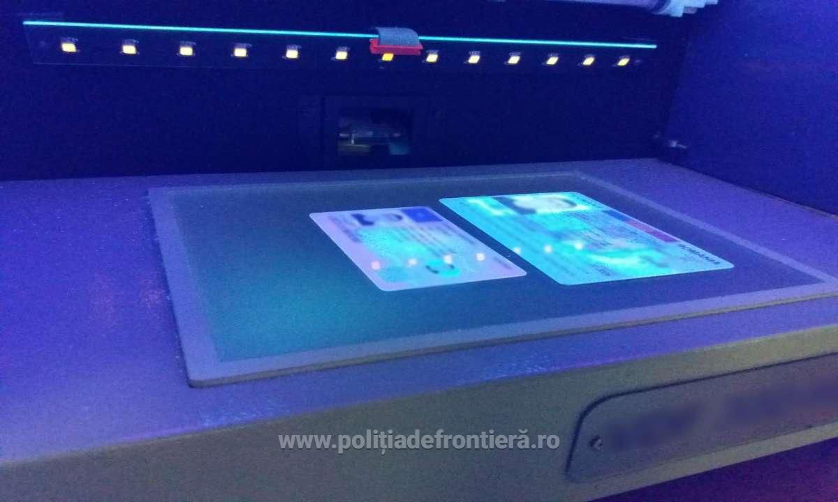 Moldovean oprit la vamă: S-a pornit în Franța cu acte și bani falși