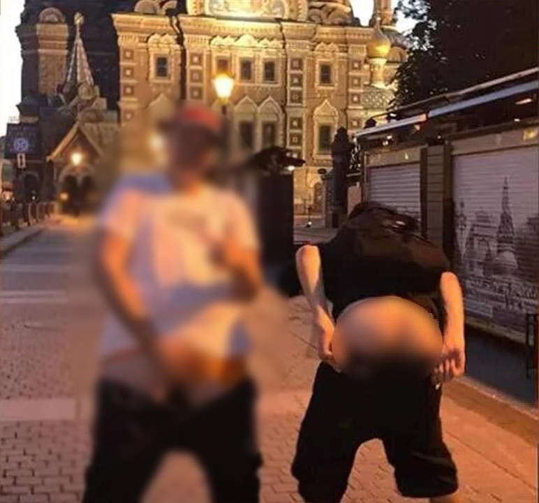 В Петербурге задержали подростка из Молдовы, снявшего штаны у храма