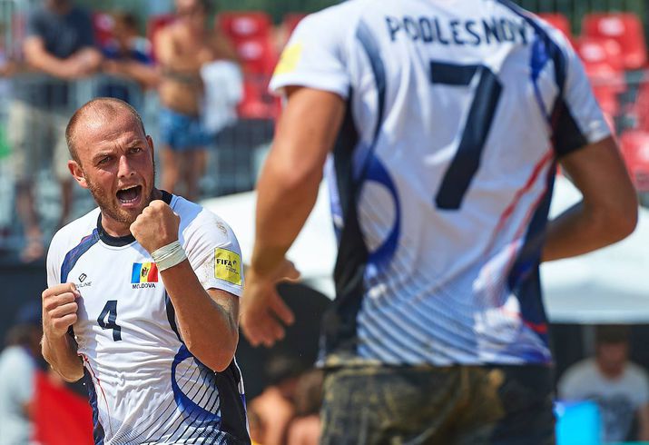 Молдова разгромила Румынию и вышла во второй этап отбора к ЧМ-2017 по пляжному футболу