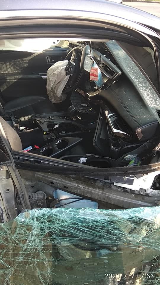 Утреннее ДТП в столице: два автомобиля получили серьезные повреждения