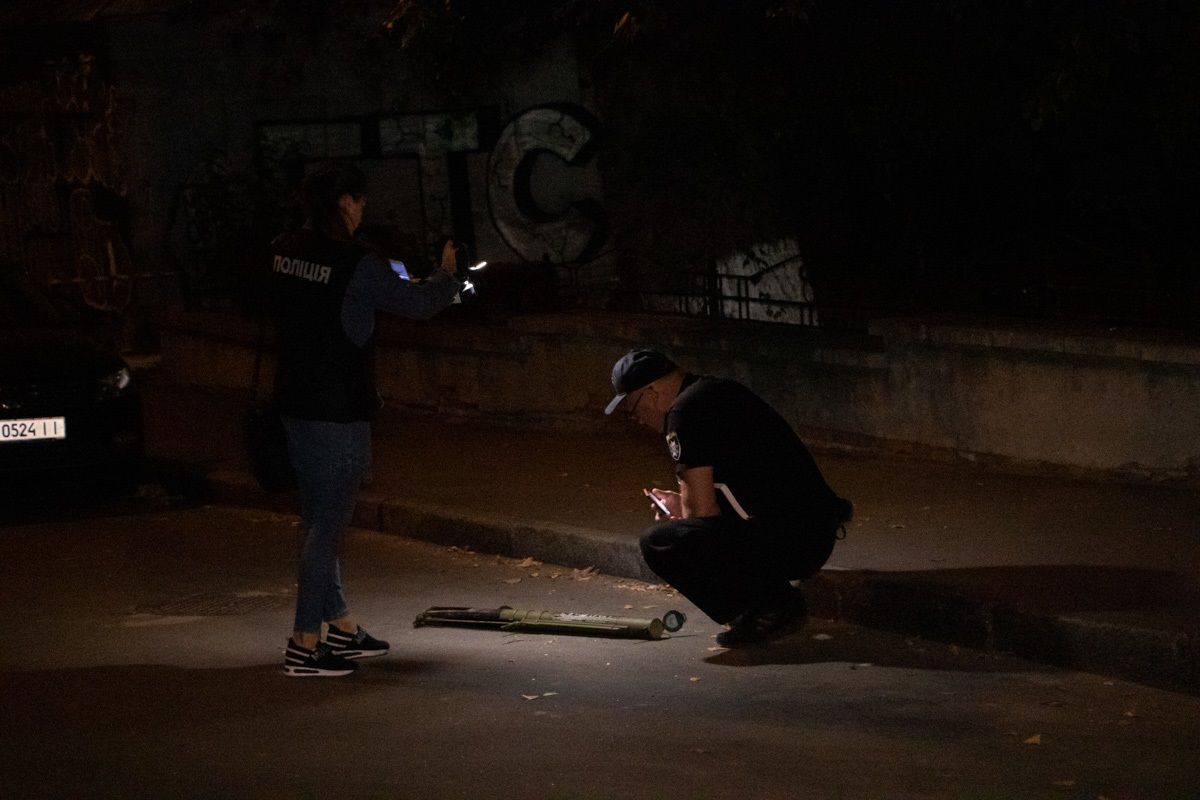 В Киеве из гранатомета обстреляли здание