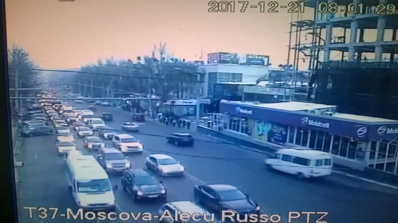 Служба InfoTrafic сообщила о ДТП и пробках в столице