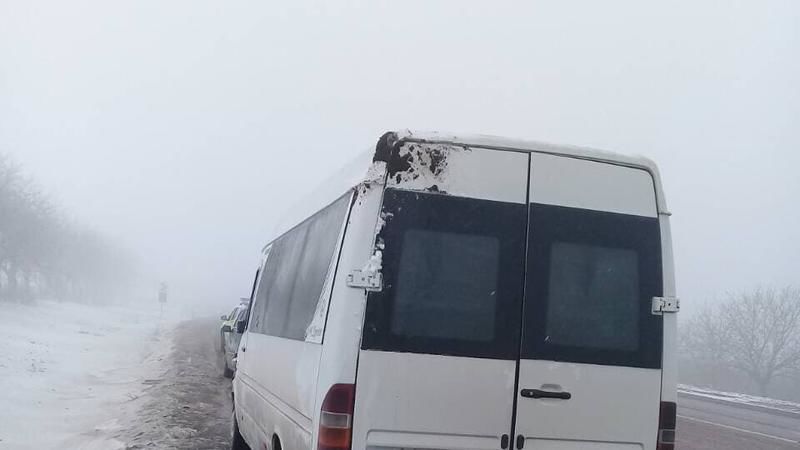 ДТП во Флорештах: Рейсовый микроавтобус слетел в кювет