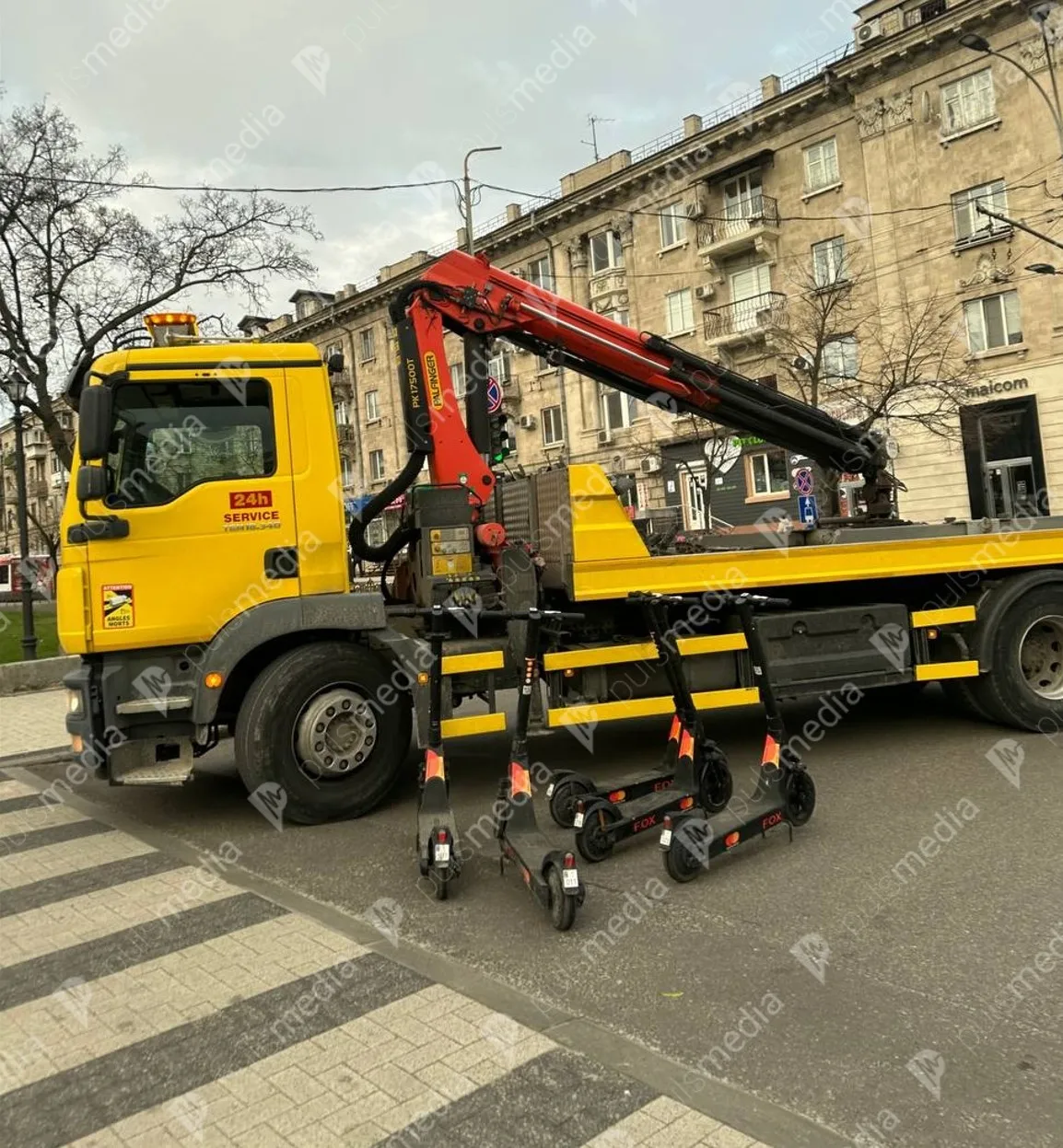 Trotinetele electrice parcate neregulamentar, evacuate în Capitală