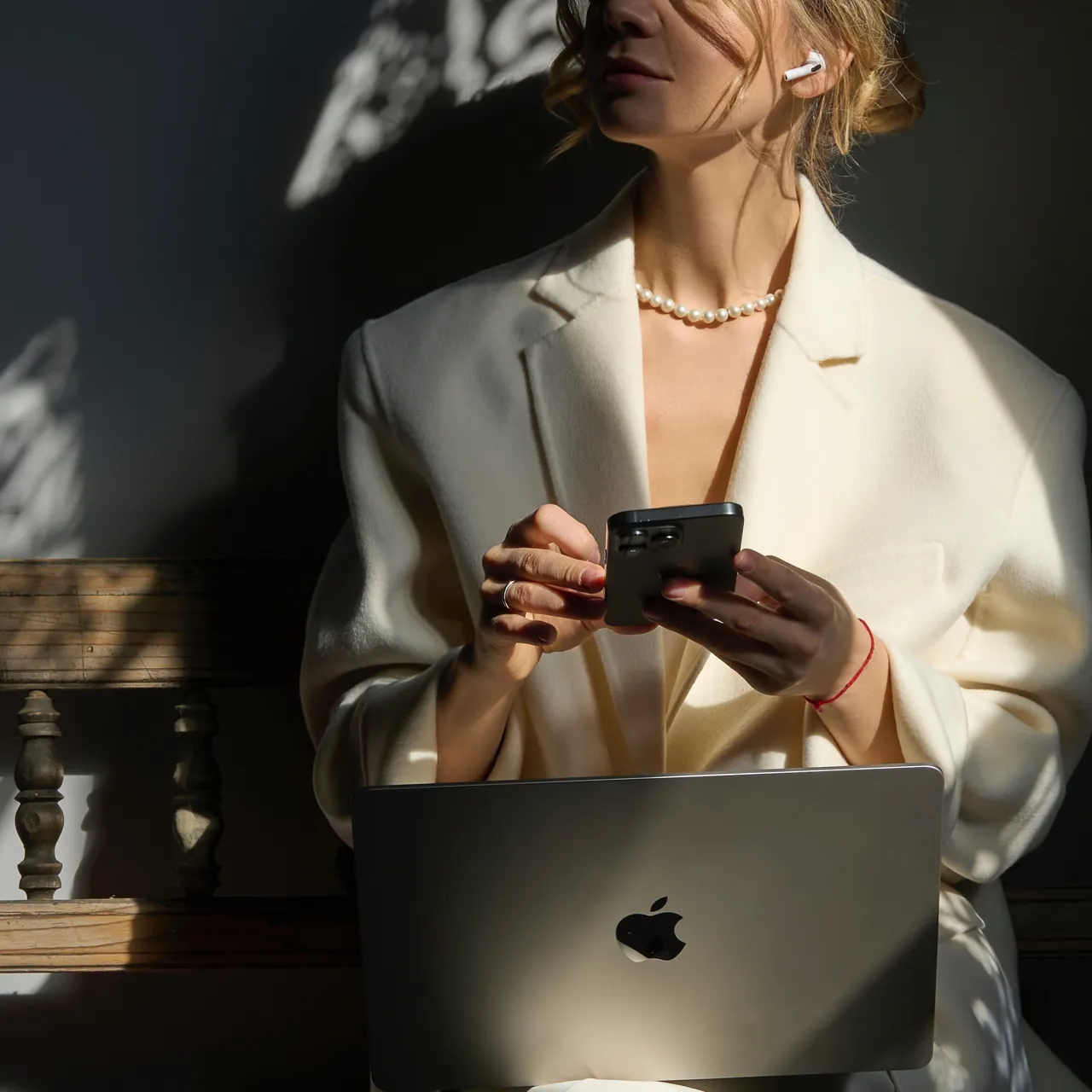 Apple Еcosystem: Юлия Окульская о вдохновении, продуктивности и собственном стиле