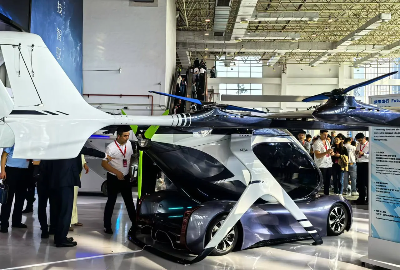 Китайская компания Chery показала прототип летающего автомобиля — без руля и педали газа