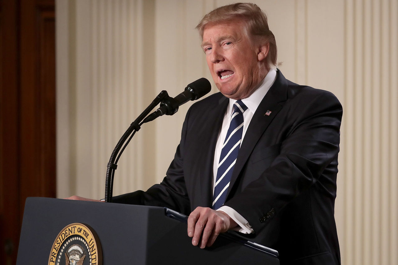 СМИ выясняют, почему Дональд Трамп не носит обручальное кольцо