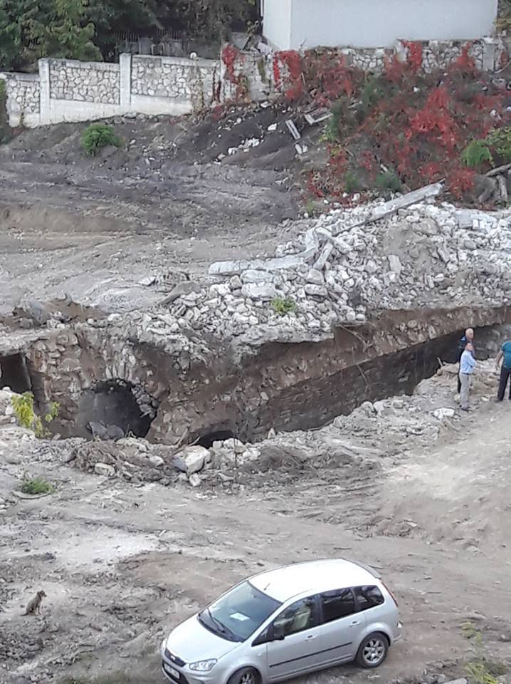 В центре Кишинева обнаружили подземные конструкции