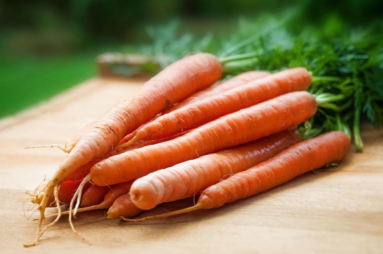 Диетологи назвали продукты, которые помогут защититься от коронавируса