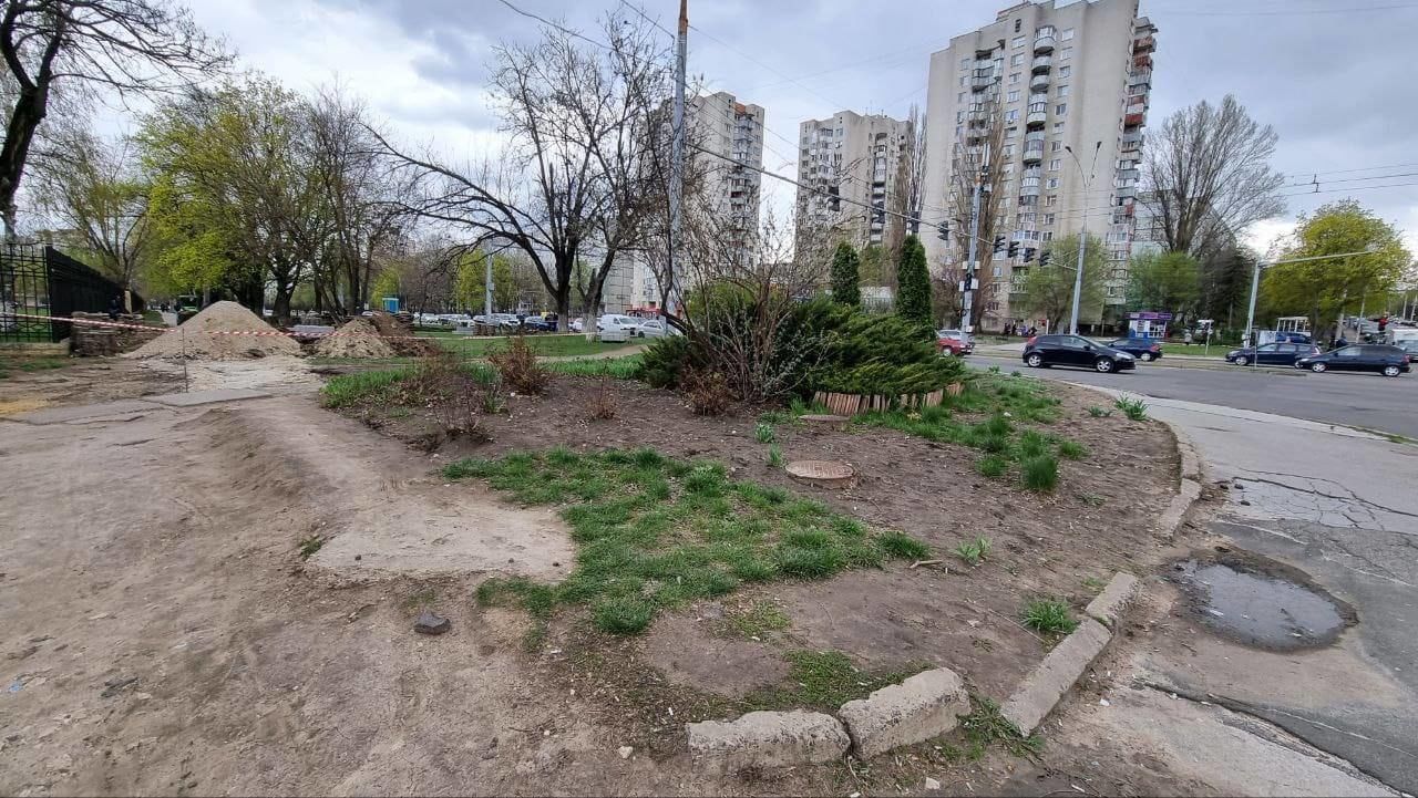 На Ботанике начались работы по обустройству зелеными насаждениями