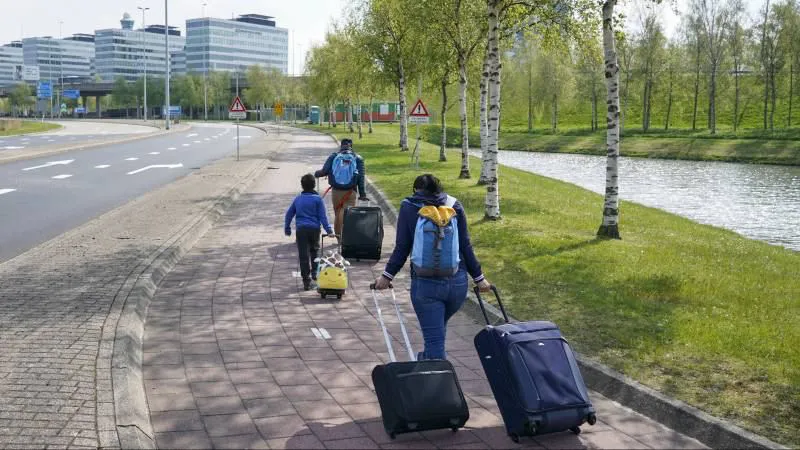Забастовка парализовала работу аэропорта Амстердама в пиковый период