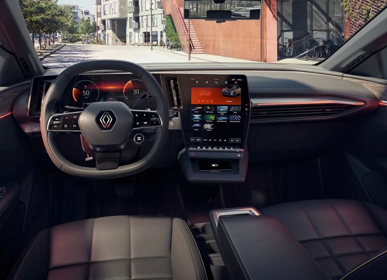 Новый Renault Megane 2024 рассекречен до премьеры