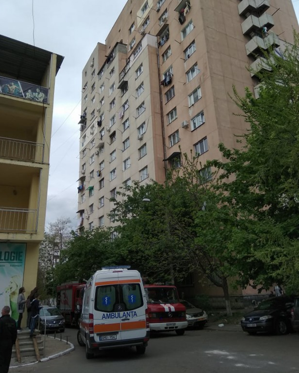 В жилом доме на Чеканах произошел пожар
